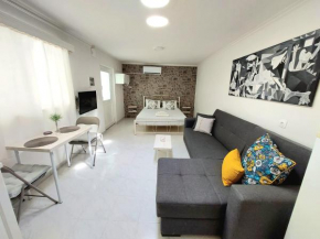 S for Studio - Detached, close to city center